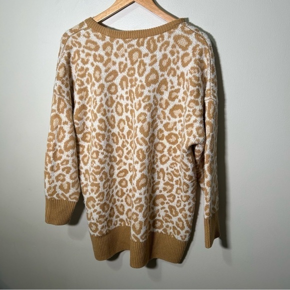 NWT torrid Drop Shoulder Sweater - Popcorn Leopard 1X - Picture 5 of 6